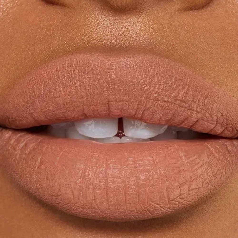 About Face Lip Liner In HAPPY ENDINGS - Picture 4 of 5